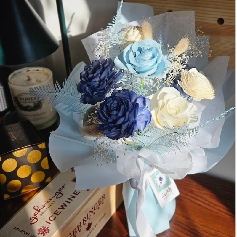 情人节永生玫瑰花束-白蓝款 - 摆饰 - 植物．花 蓝色