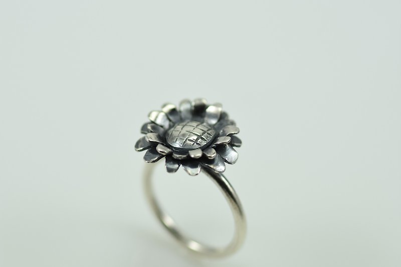 喜爱葵系列-戒指 - 戒指 - 其他金属 灰色