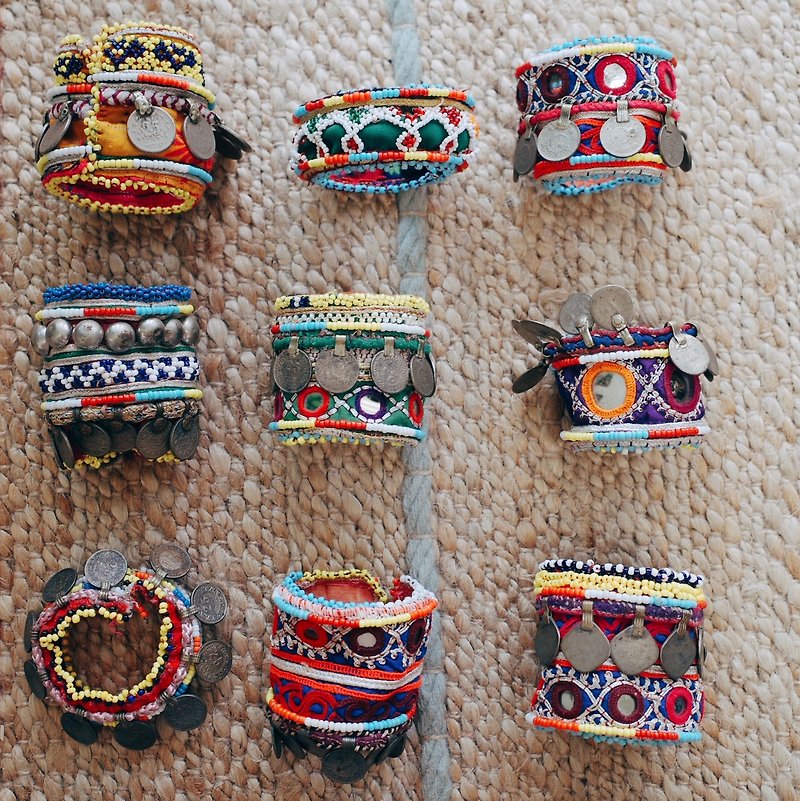 Antique 阿富汗古董手工刺绣 手环 装饰 - 手链/手环 - 绣线 