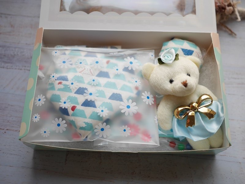 富士山弥月礼盒 安抚巾 奶嘴收纳袋 小熊娃娃 - 满月礼盒 - 棉．麻 蓝色