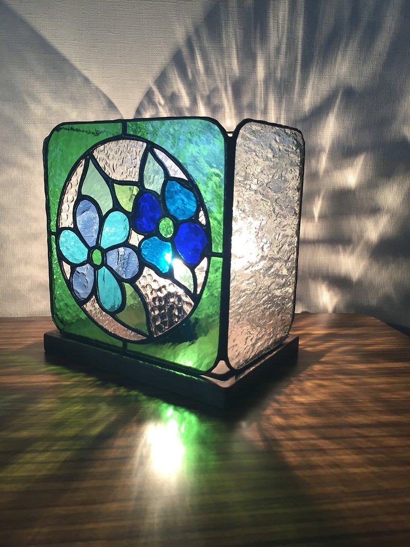 ステンドグラス ランプ fleur nostalgique  グリーン - 灯具/灯饰 - 玻璃 绿色