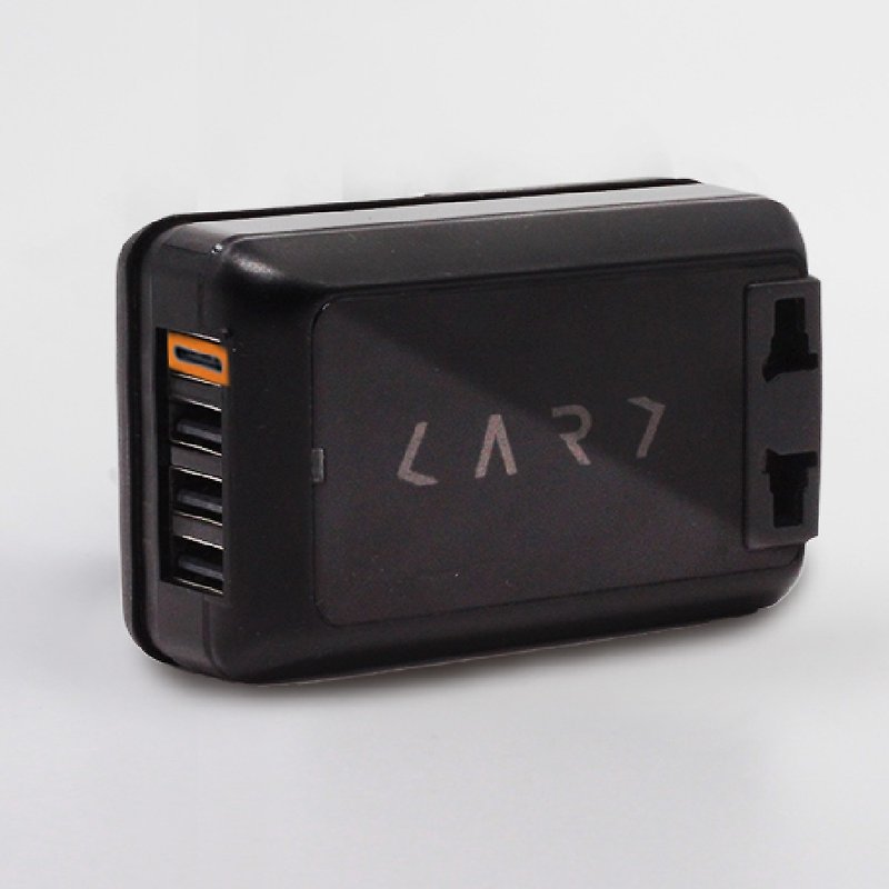 【CARD】首创 USB Type-C 多端口全球旅用万国插座 (黑色) - 其他 - 塑料 黑色