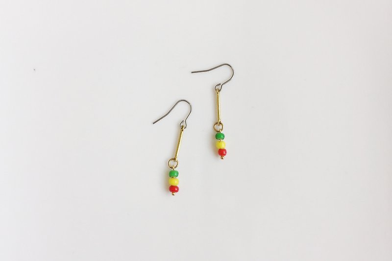 墨西墨西 玻璃珠造型耳环 - 耳环/耳夹 - 其他金属 红色