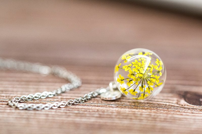 雪珠花 英文圆牌 玻璃球 不锈钢防敏项链/银 - 项链 - 玻璃 黄色