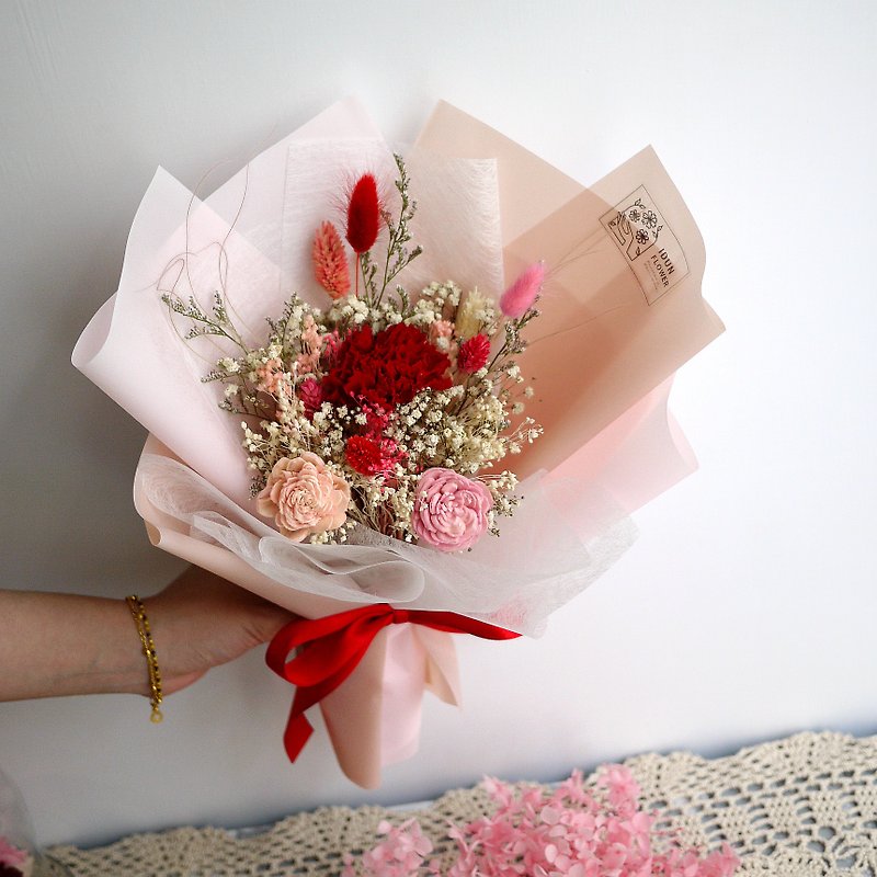 感恩礼赞-不凋康乃馨 红粉色手拿干燥花束 母亲节 - 干燥花/捧花 - 植物．花 红色