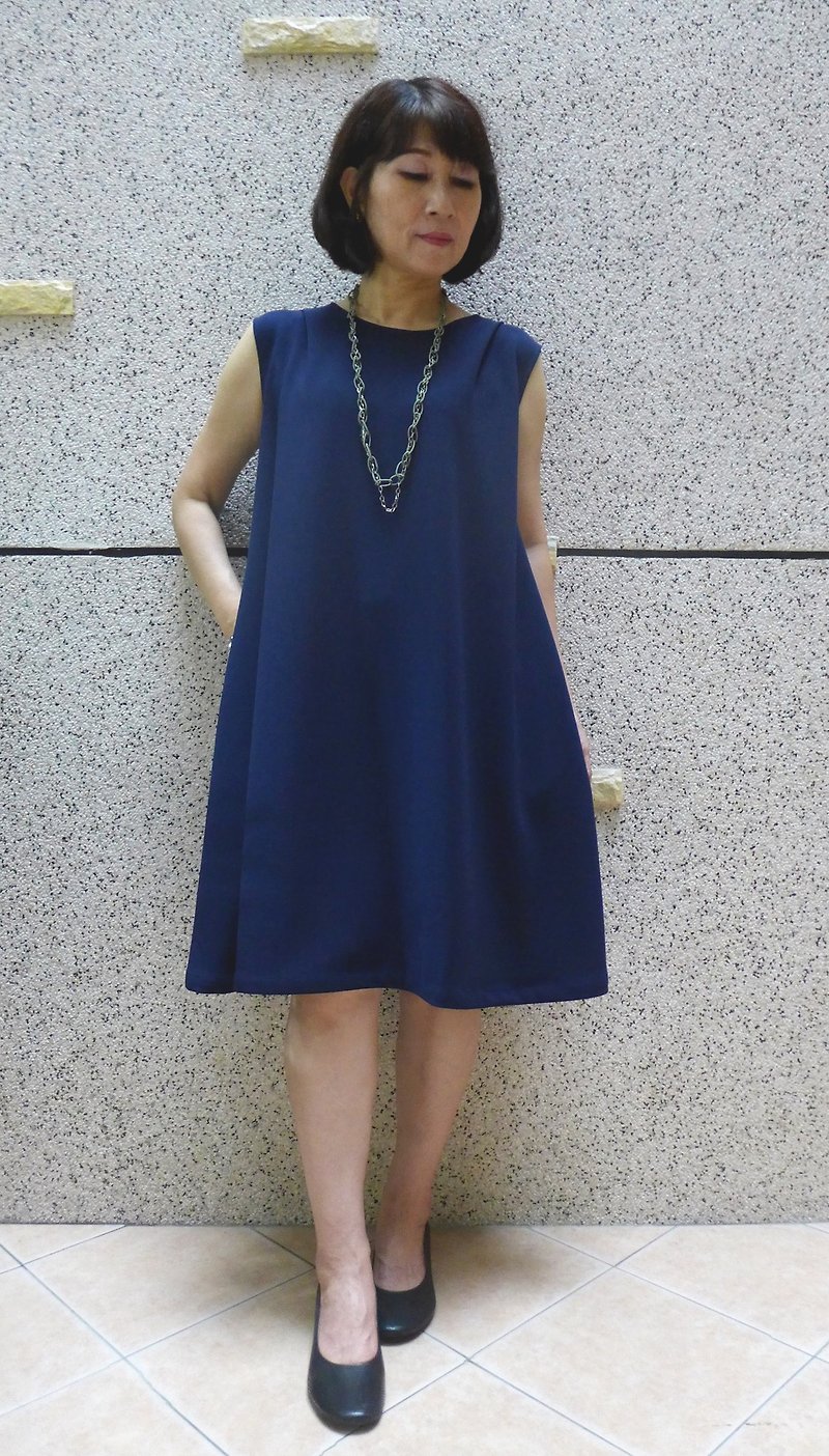 极简伞状洋装(雾面) - 洋装/连衣裙 - 聚酯纤维 蓝色