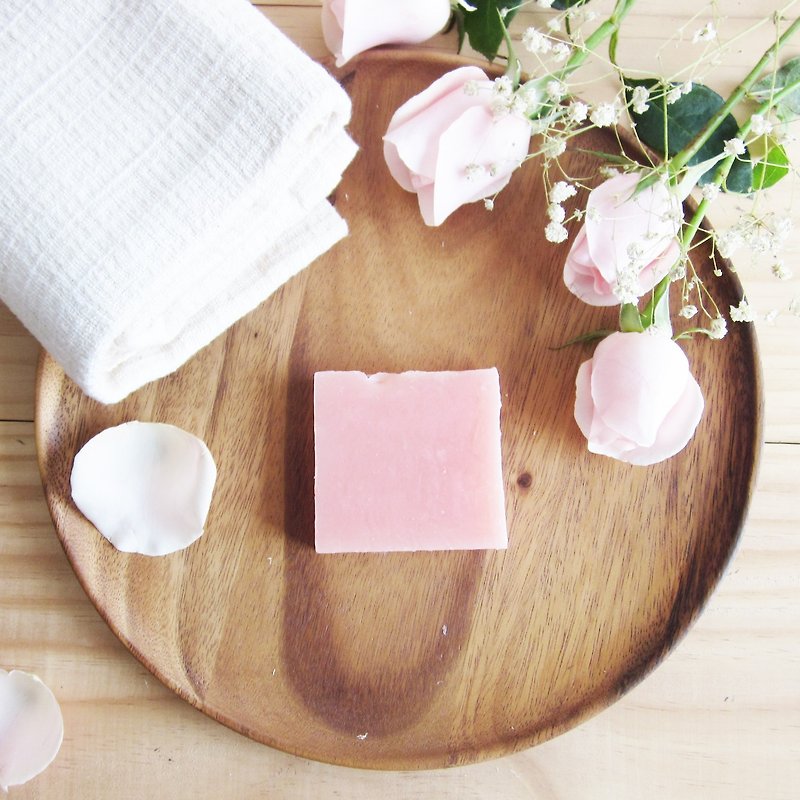 Handmade Thai Natural Scent Face Soaps 80g / 2pcs per 1 set - 肥皂/手工皂 - 植物．花 粉红色