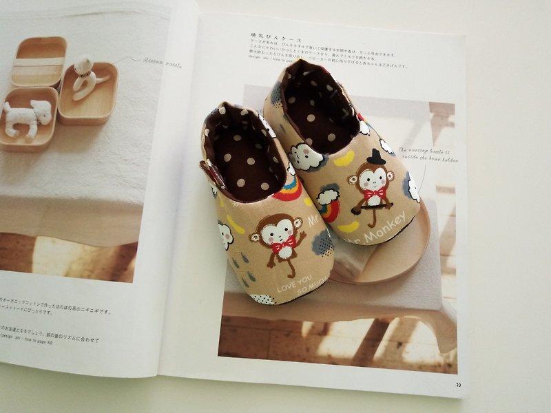 咖啡底猴子先生生日礼物 婴儿鞋 宝宝鞋  鞋长15/16 - 童装鞋 - 棉．麻 咖啡色