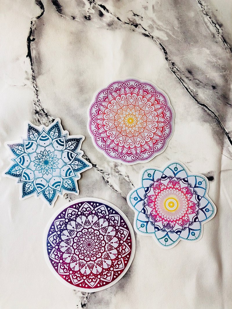 (一套4款) 手绘 Mandala Henna 防水 行李箱 贴纸  曼陀罗 汉娜 - 贴纸 - 防水材质 多色