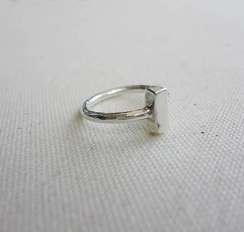 十 简约造型纯银戒指 - 戒指 - 银 银色