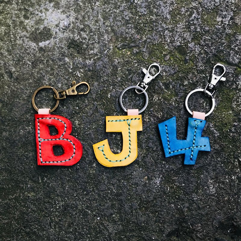 订做 童趣字母定制化钥匙圈 缤纷 幼童学习教材 ABC 嗅皮手作 - 钥匙链/钥匙包 - 真皮 多色