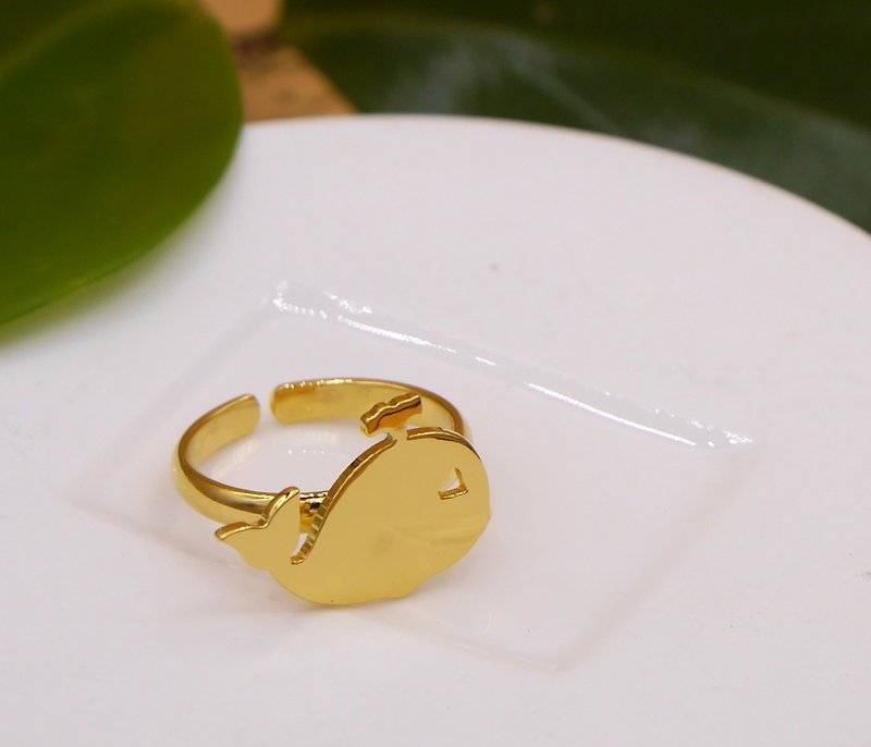 Handmade Little Whale Ring - 18K gold plated on brass ,Little Me by CASO jewelry - 戒指 - 其他金属 金色