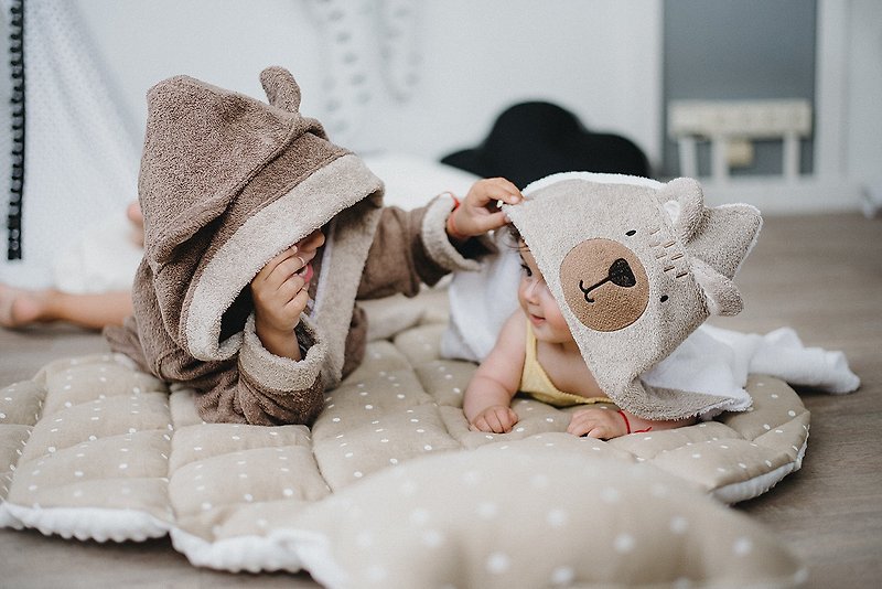 Teddy Bear Hooded baby towel - unisex white newborn towel with ears - 毛巾浴巾 - 棉．麻 白色