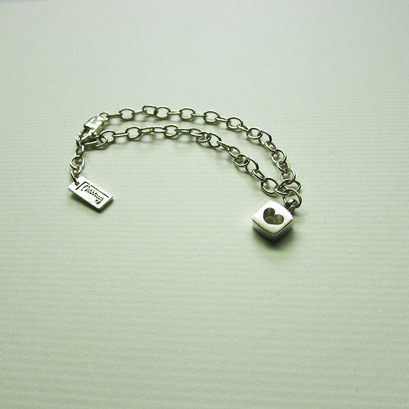 bb square heart bracelet_bb方心手链 | 谢礼 花童礼 弥月礼 - 满月礼盒 - 银 银色