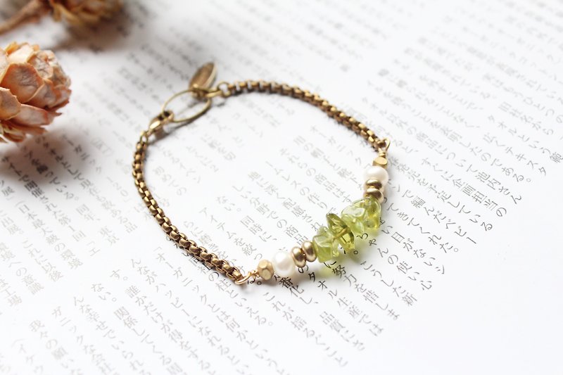 8月诞生石-Peridot不规则橄榄石珍珠微笑系列铜手链 - 手链/手环 - 宝石 绿色