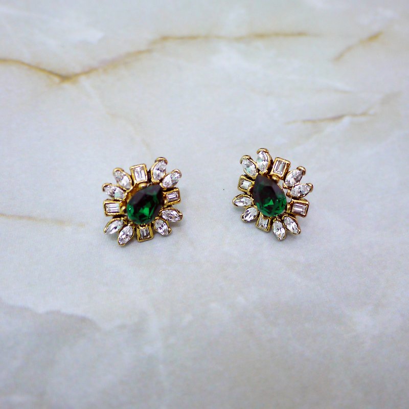 祖母绿水晶经典优雅耳环 - 耳环/耳夹 - 宝石 绿色