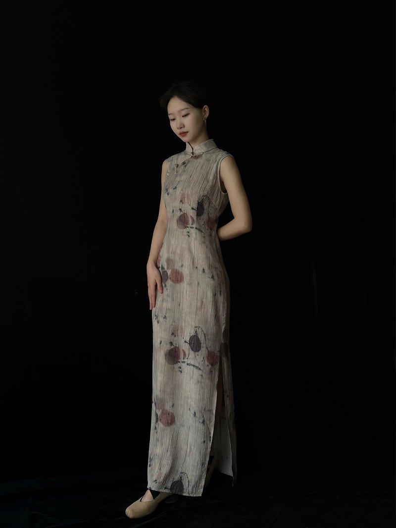 新中式复古 植物印染改良旗袍 - 洋装/连衣裙 - 其他材质 多色