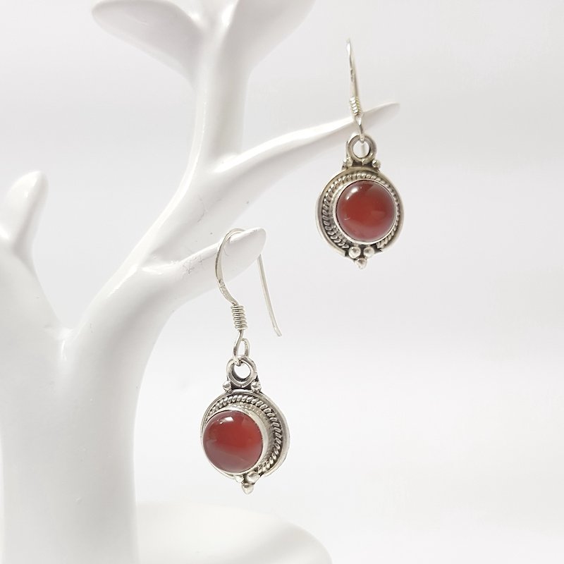 【ColorDay】红玛瑙古典纯银耳环(5月诞生石)_Red Agate Silver Earring_赤いメノウ - 耳环/耳夹 - 宝石 红色