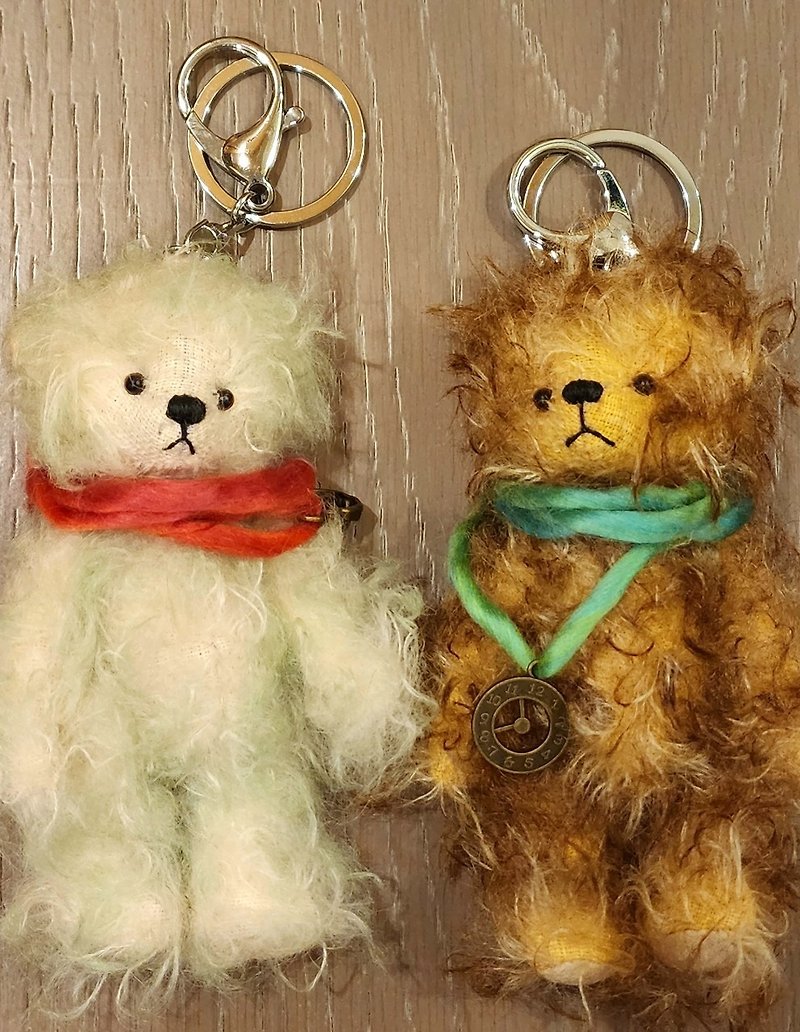 泰迪熊吊饰 熊 (绿色 咖啡各一支) - 编织/刺绣/羊毛毡/裁缝 - 羊毛 卡其色