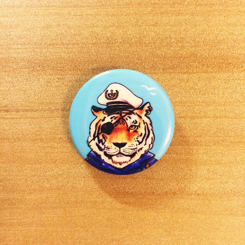 Darwa--勇敢的老虎船长-徽章 - 徽章/别针 - 塑料 