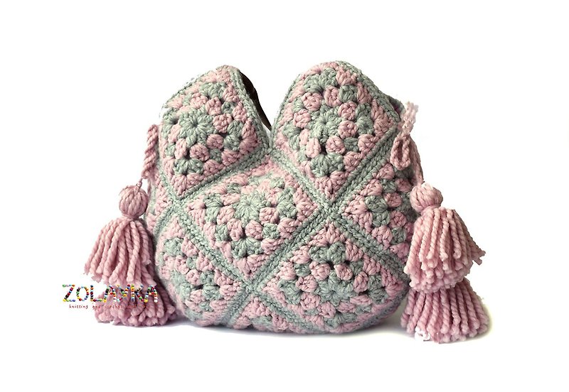 Large shoulder bag leather handles crochet boho handbag wool purse with tassels - 手提包/手提袋 - 羊毛 粉红色