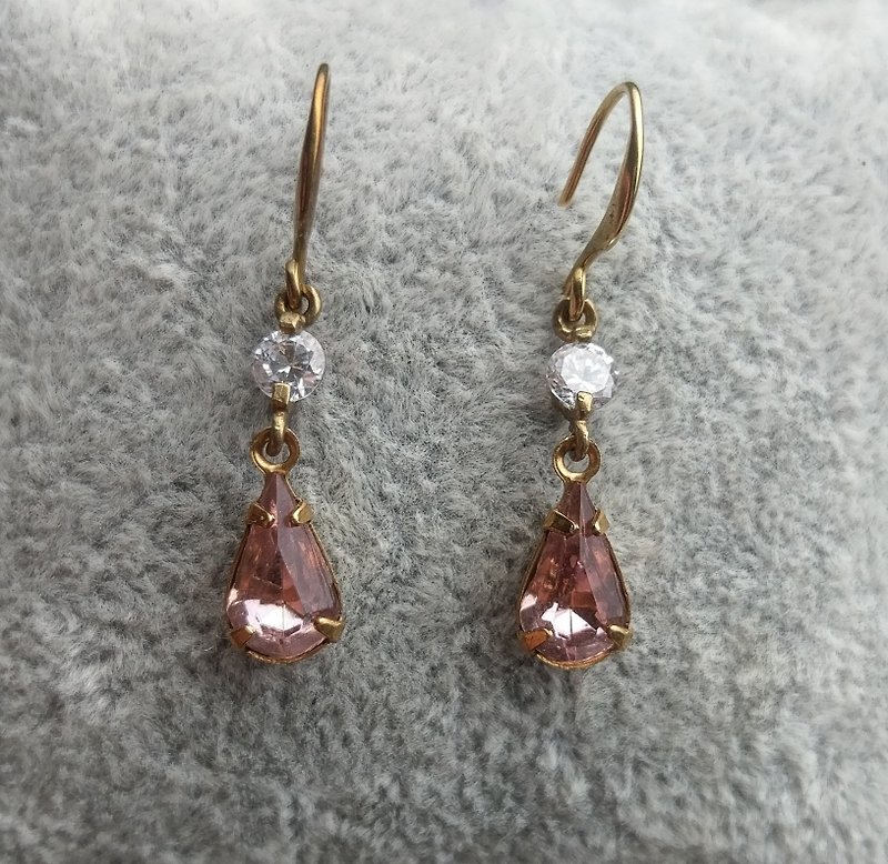 蜜桃色古董玻璃锆石耳环 - 耳环/耳夹 - 其他金属 粉红色
