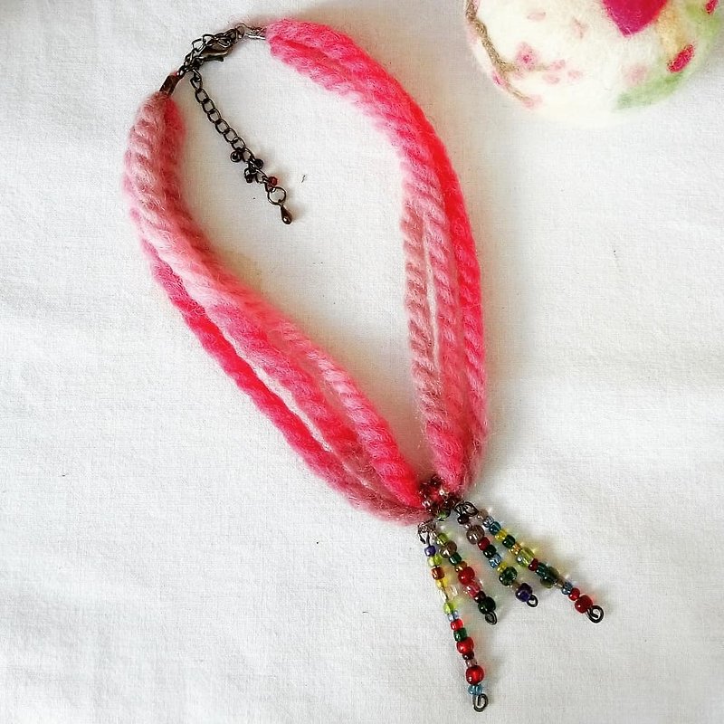 段染羊毛琉璃珠颈链 - 项链 - 羊毛 粉红色