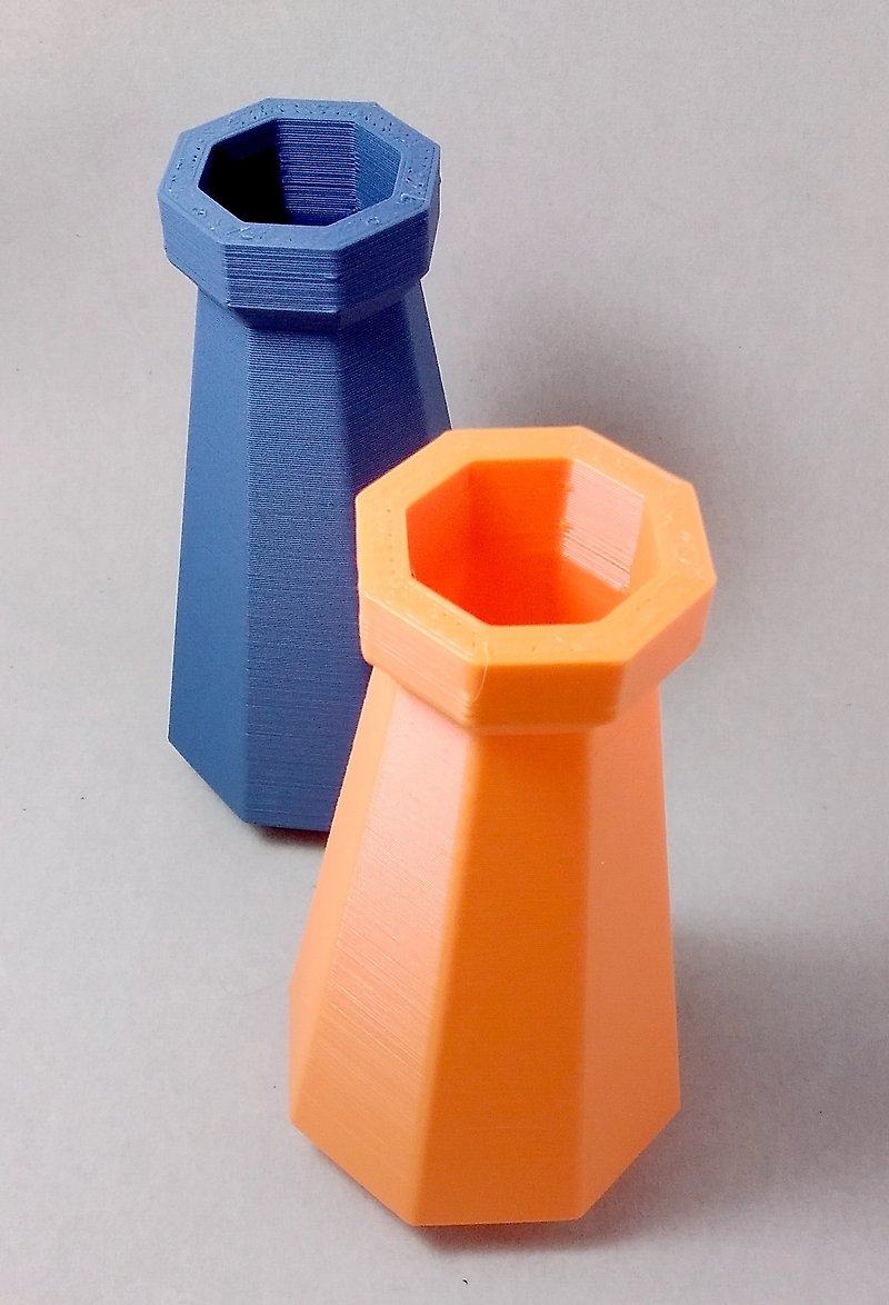 Low Poly 八角锥花瓶 - 花瓶/陶器 - 塑料 橘色
