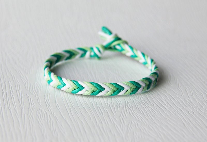 由浅入深-细版渐层蓝绿 / 手工编织手环 - 手链/手环 - 其他材质 绿色