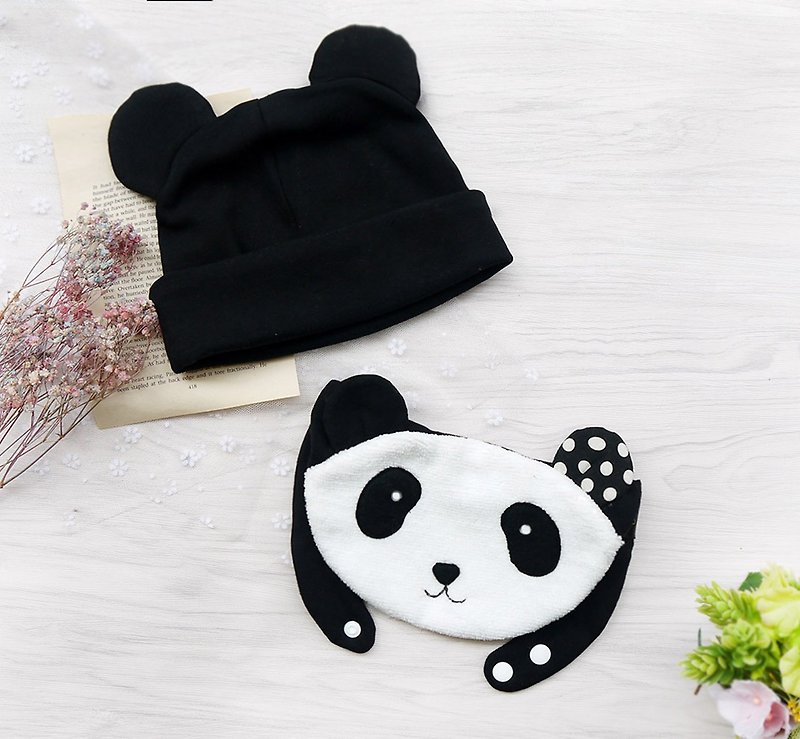 DOMOMO熊猫造型围兜口水巾+宝宝帽  弥月礼盒 - 满月礼盒 - 棉．麻 白色