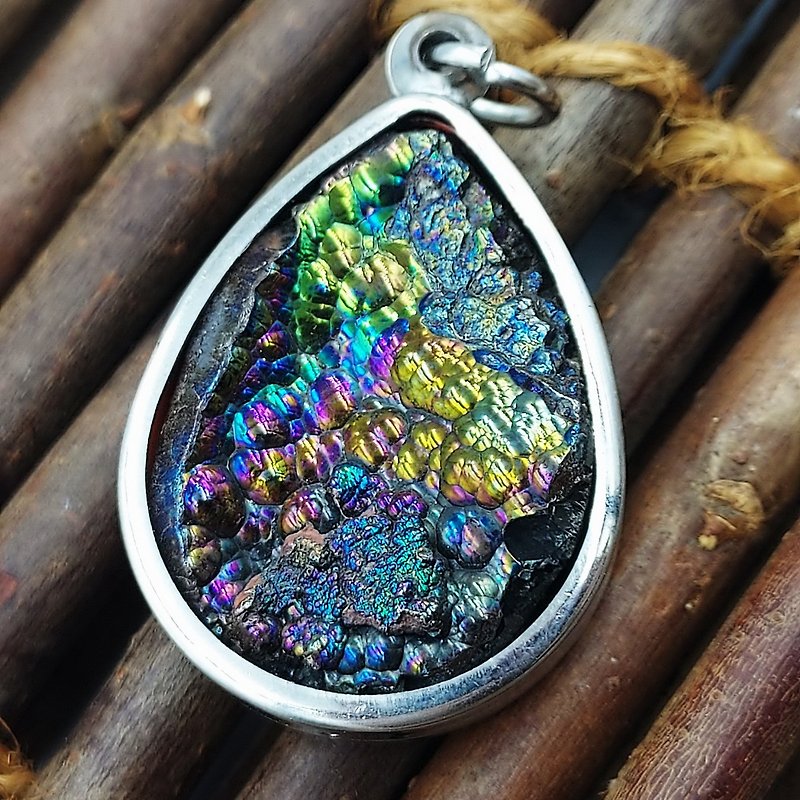 Leklai Natural Stone Rainbow 7 Color Thai Amulet Pendant Talisman Powerful Luck - 项链 - 石头 多色