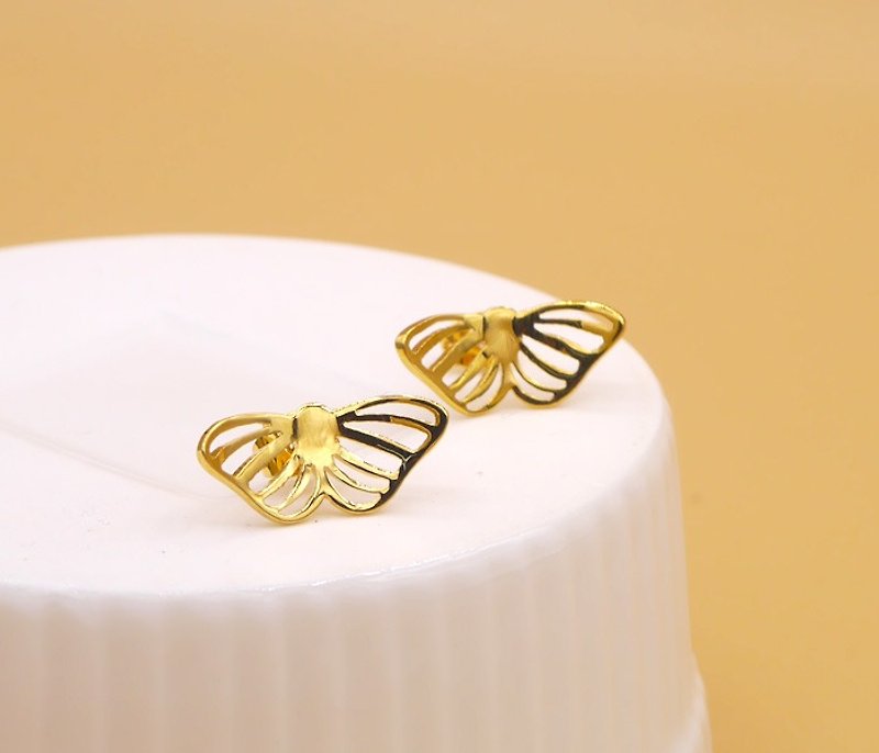 Mini Butterfly Earring - 18K gold plated on brass ,Little Me by CASO jewelry - 耳环/耳夹 - 其他金属 金色