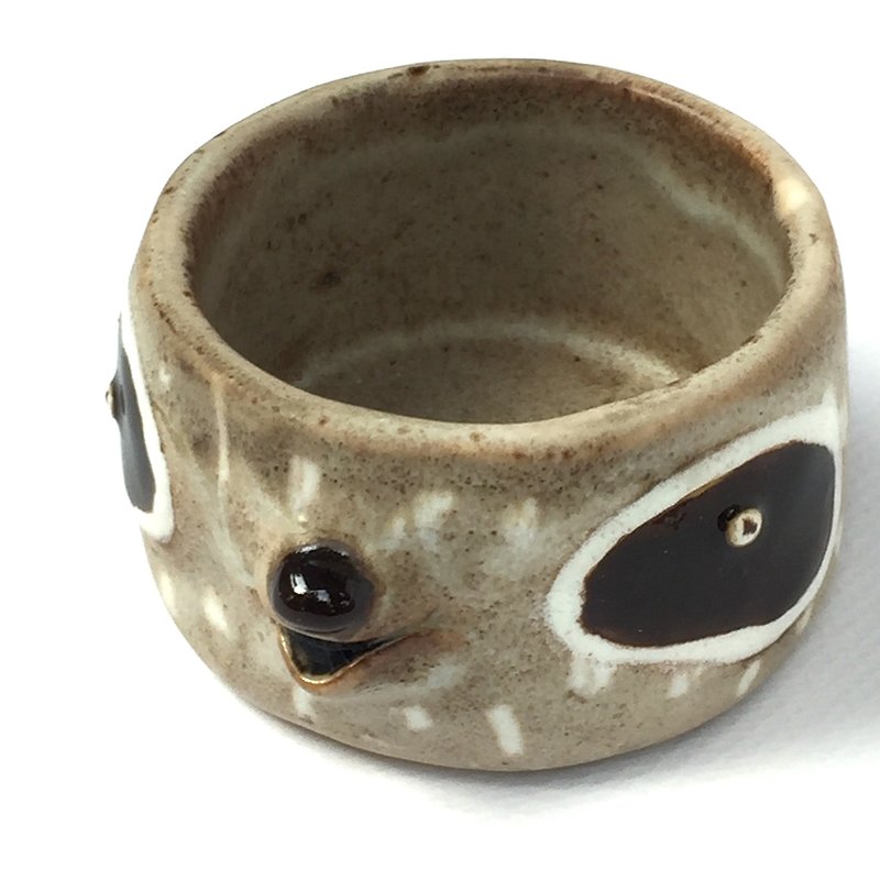 Raccoon,Small cup , handmade ceramic - 咖啡杯/马克杯 - 瓷 灰色