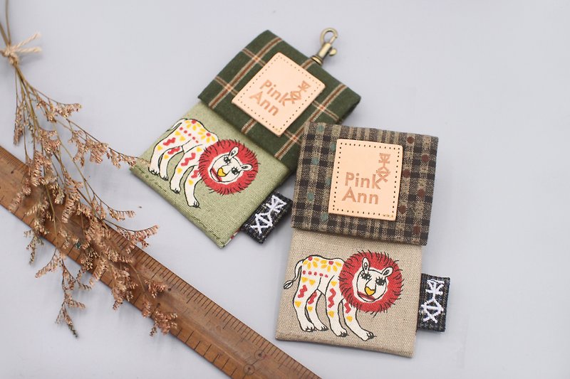 平安经典卡包-,草原的狮子(米咖色),名片包,悠游卡包直接过卡 - 证件套/卡套 - 棉．麻 卡其色