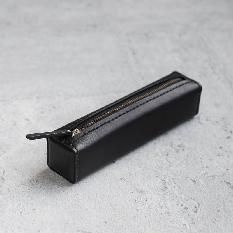 川水森林碳黑色全手工立体植鞣真皮笔袋 (小款) - 铅笔盒/笔袋 - 真皮 黑色