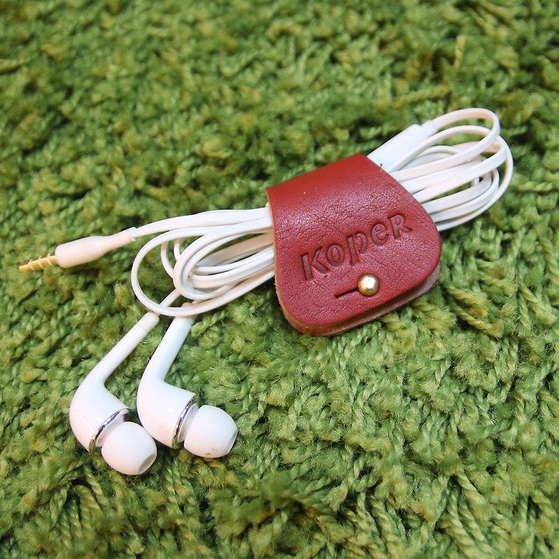 【手工皮革】耳机集线器-莓果红(MIT台湾制造) - 卷线器/电线收纳 - 真皮 红色