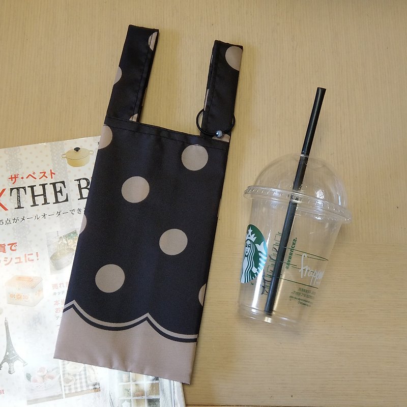 黑糖珍奶(黑底棕点点)。环保饮料袋 早餐袋 随身万用袋 - 随行杯提袋/水壶袋 - 防水材质 黑色