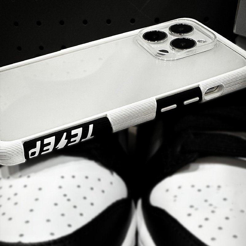 送品牌挂绳 iPhone 14系列 EPI 水波纹抗污防摔手机壳-白熊猫 - 手机壳/手机套 - 塑料 白色