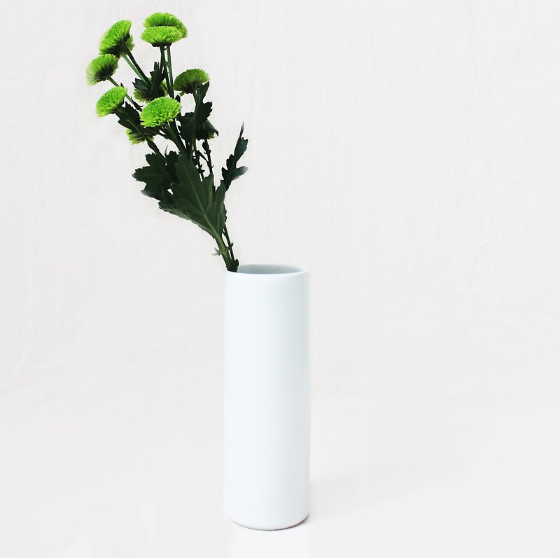 简约北欧风花器－Straight Cylinder M  白色 - 花瓶/陶器 - 瓷 白色