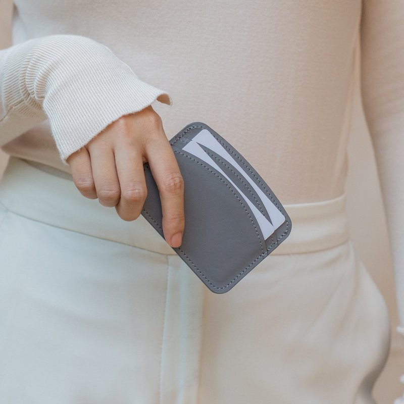 ARCH 2.0 card holder in Sky grey - 皮夹/钱包 - 真皮 蓝色