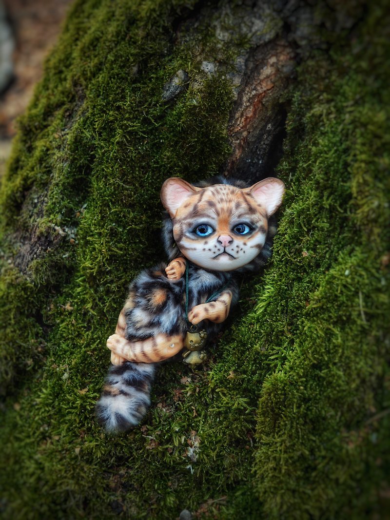 Cute Animal toy in Fantasy style kitten Leo Polymer clay Art doll OOAK figurine - 玩偶/公仔 - 其他材质 多色