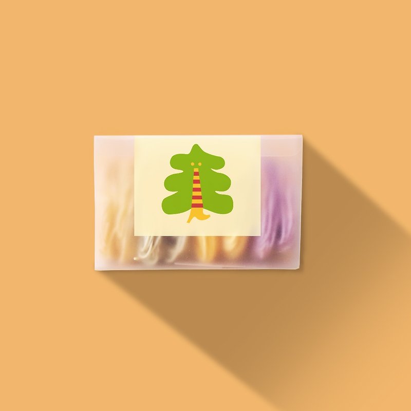 【森林面食/台湾包邮】圣诞宝宝面包邮—共2盒(16入) - 面/面线/米粉 - 新鲜食材 红色