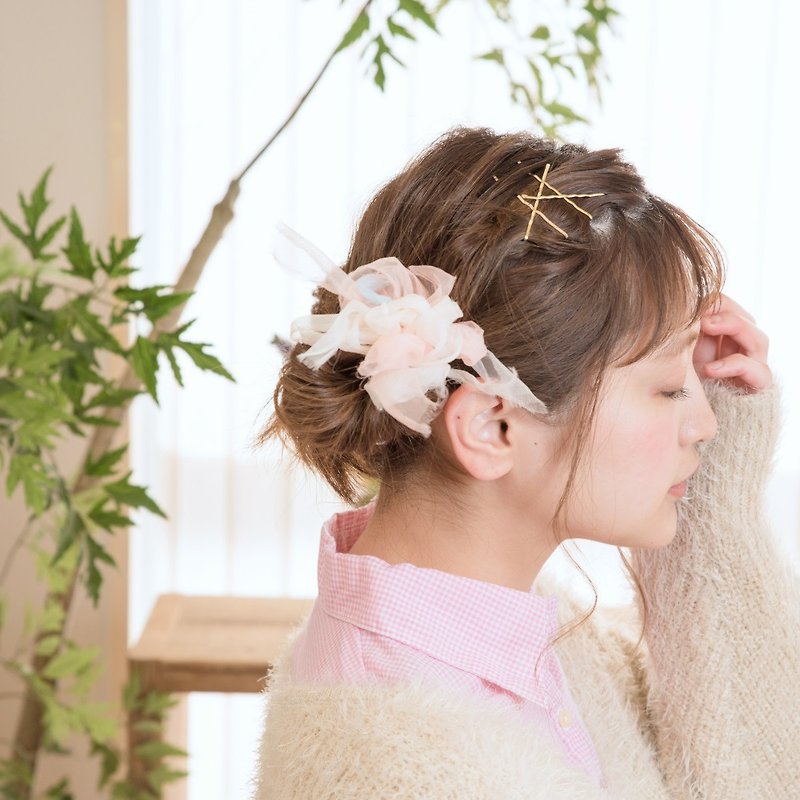 mini | パステル | 彩る咲き編みシュシュ - 发饰 - 其他材质 白色