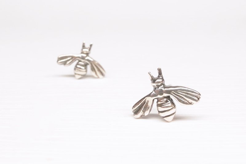 《二毛银》【蜂系列─小蜜蜂小耳环】 - 耳环/耳夹 - 其他金属 
