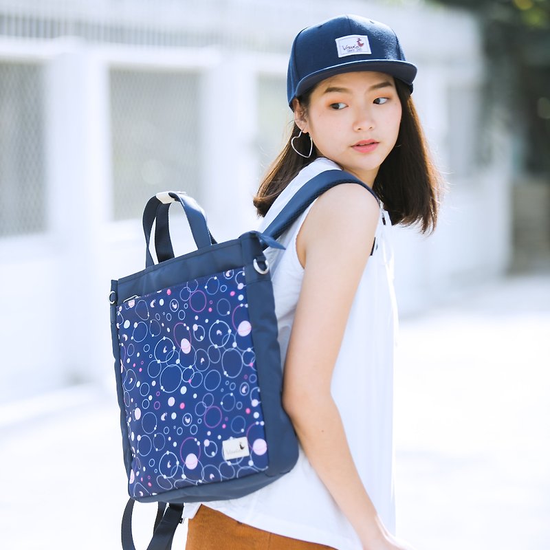 Bubble Dot Journey Tote Backpack 3 ways 背包 | Made from printed polyester fabric - 后背包/双肩包 - 尼龙 蓝色