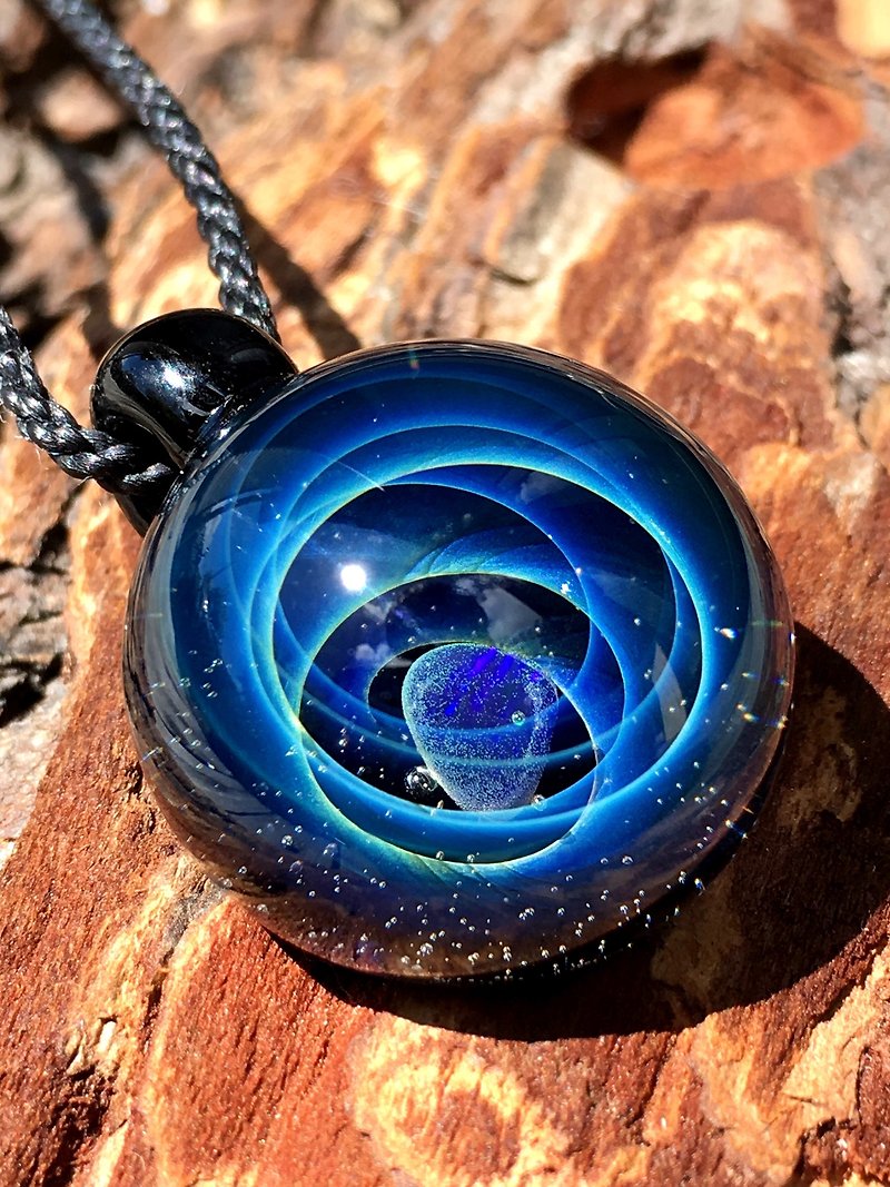 boroccus オパール ブルー銀河模様 耐熱ガラス ペンダント - 项链 - 玻璃 蓝色