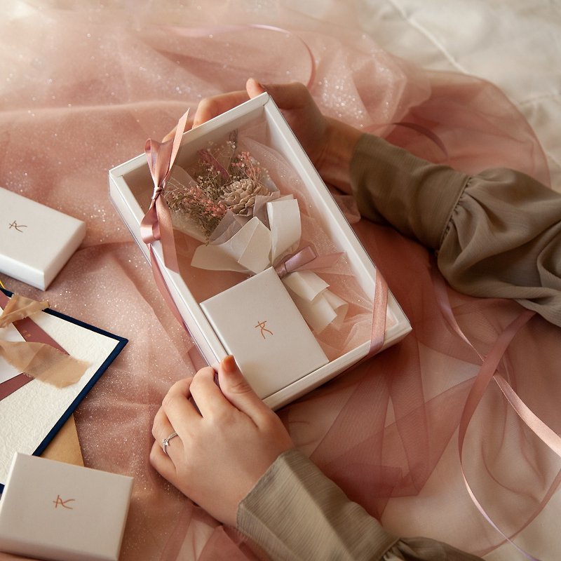 裸粉玫瑰花束饰品礼盒 | 包装 | 限定。纯银饰品。干燥花。情人节 - 项链 - 纯银 