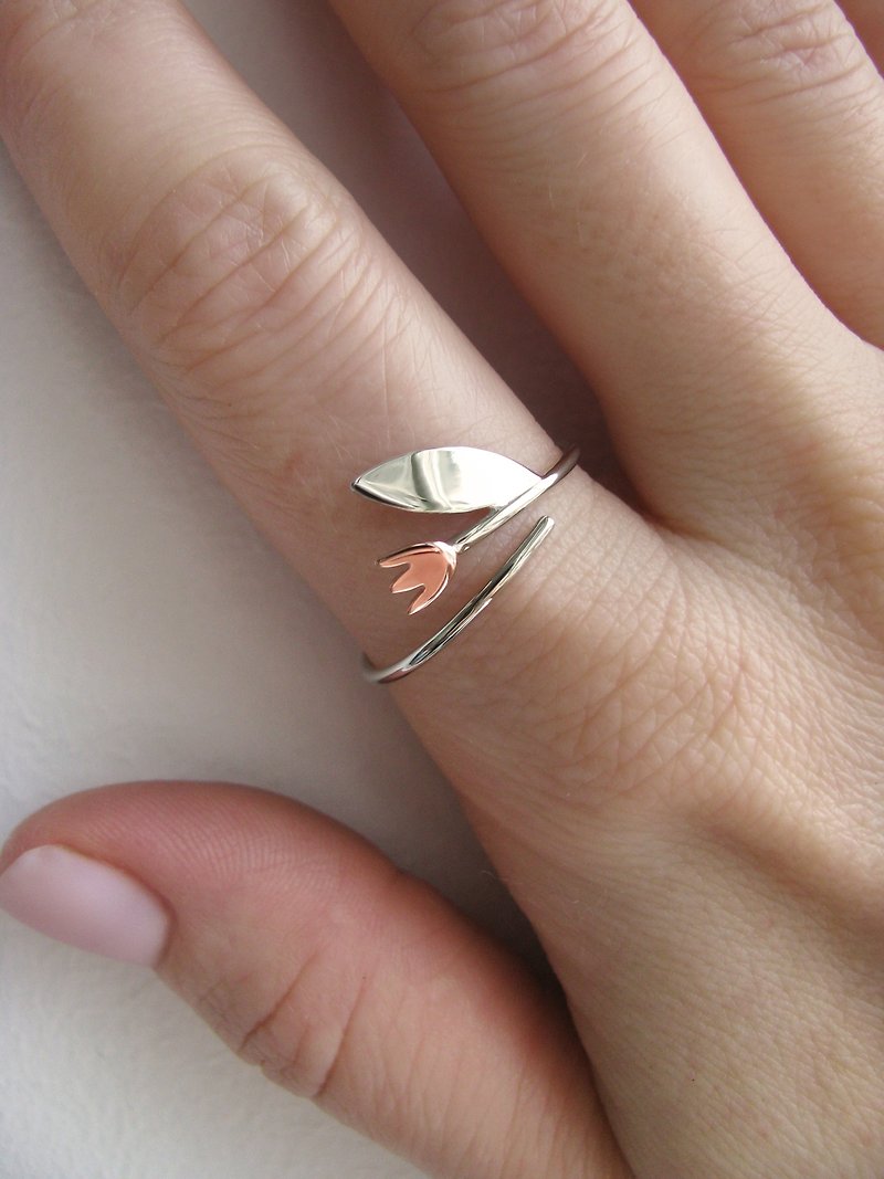 精致郁金香银小指戒指，花朵简约戒指 - 戒指 - 铜/黄铜 银色