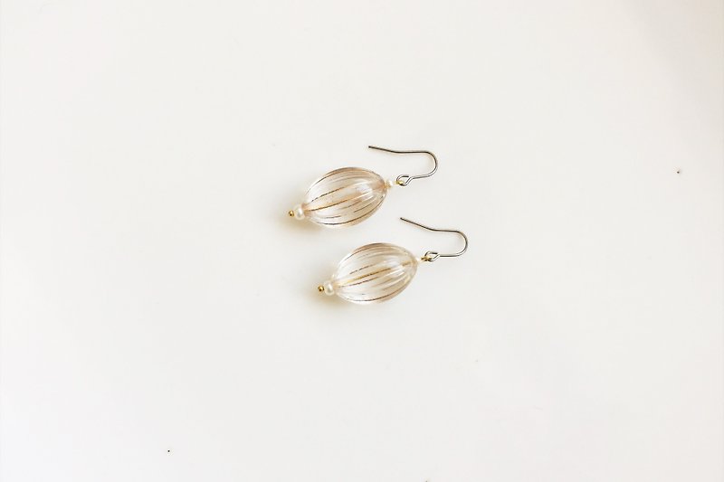 透明之恋 珍珠古董珠造型耳环 - 耳环/耳夹 - 其他金属 白色