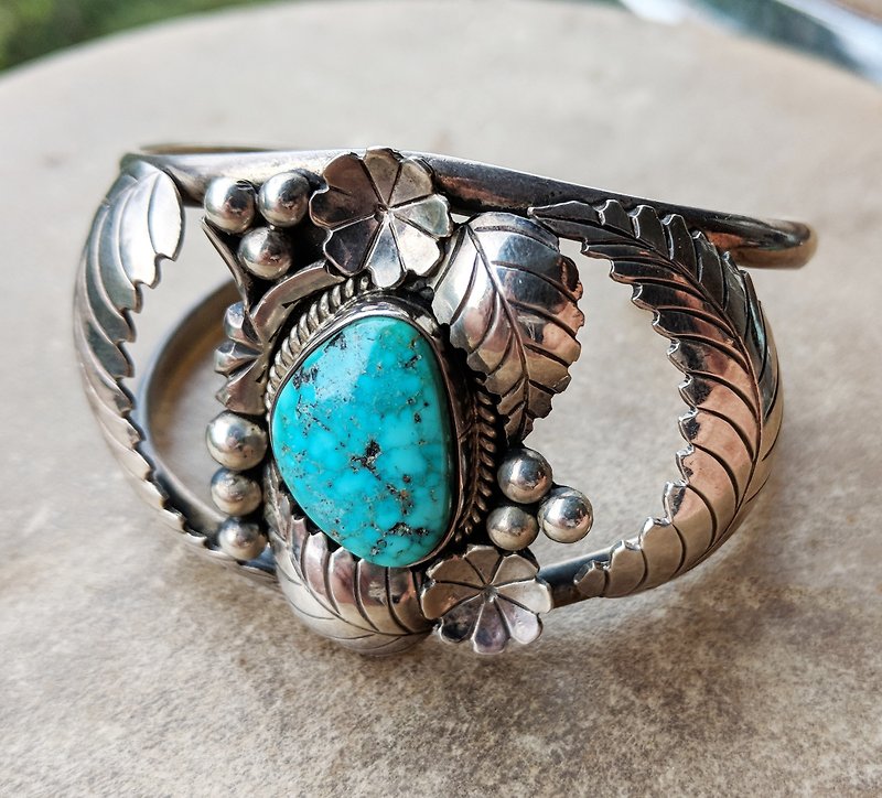印地安Navajo纯银绿松石雕花手环 - 手链/手环 - 其他金属 